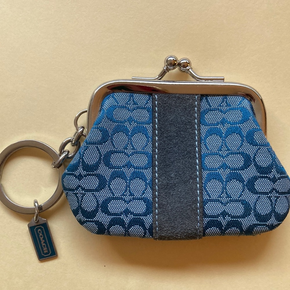 Coach coin purse with key fob